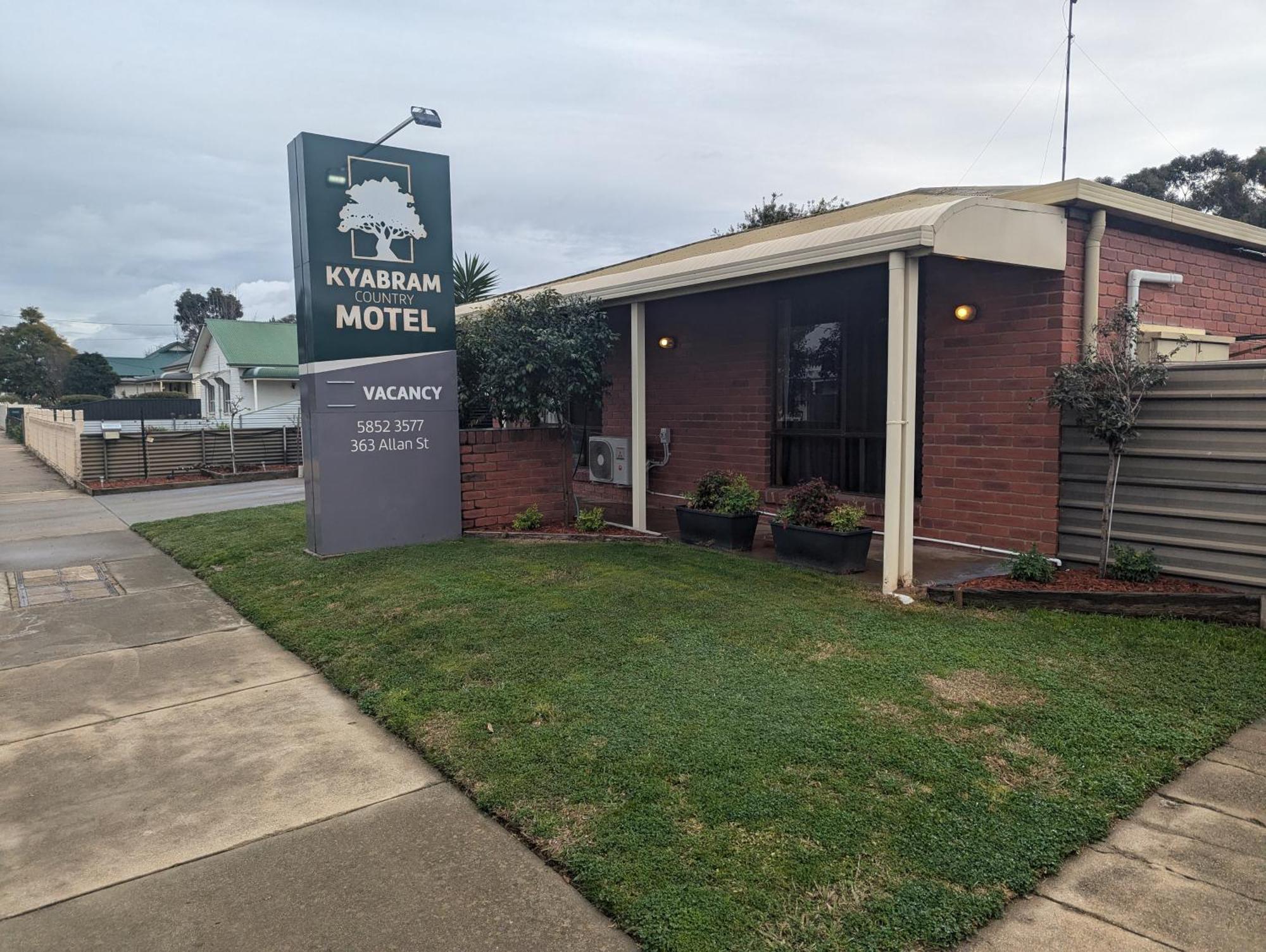 Kyabram Country Motel Exterior photo